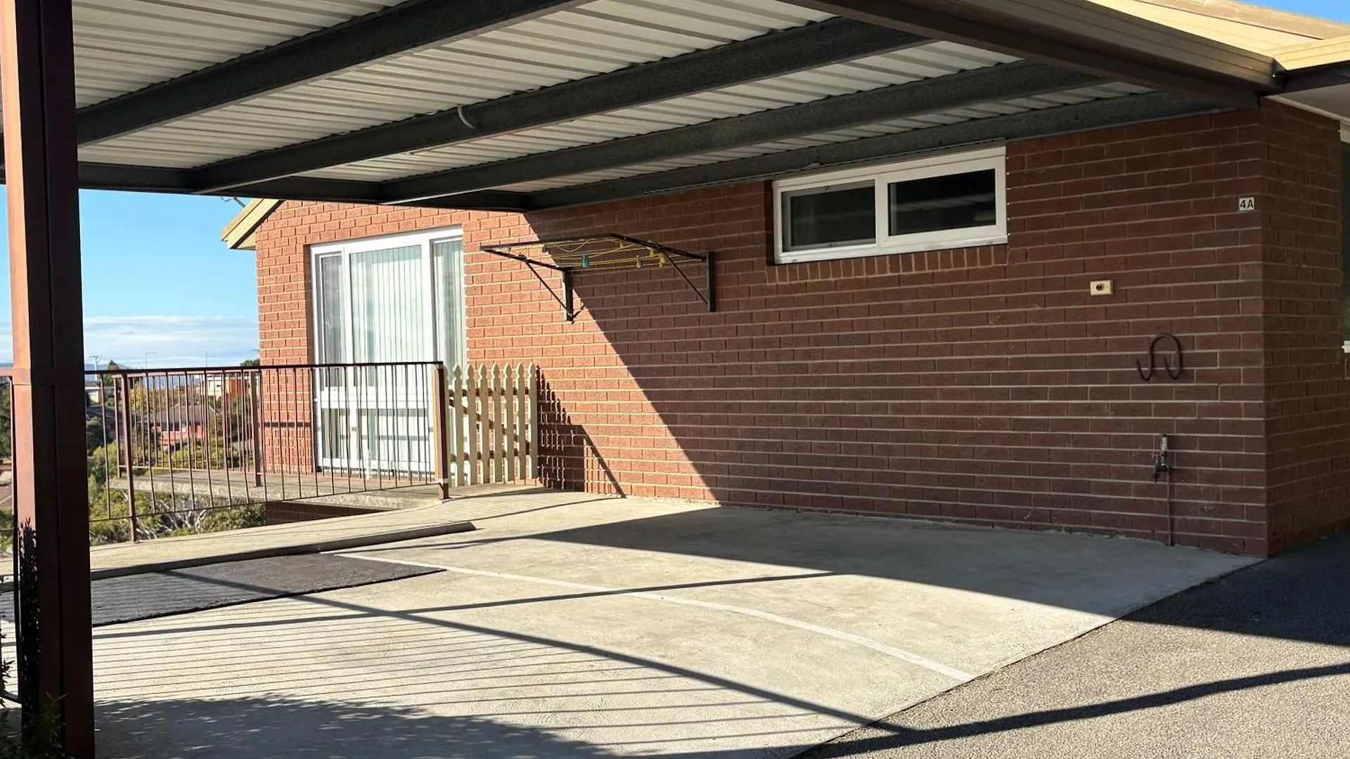 Lovely 2 Bed Home With Views Hobart Australia