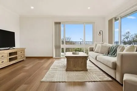 Holiday home Lovely 2 Bed Home With Views Hobart Australia